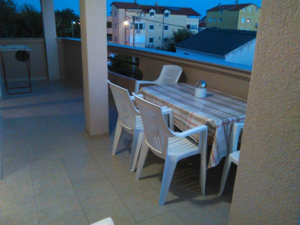 Juric Apartments ビオグラード・ナ・モル エクステリア 写真