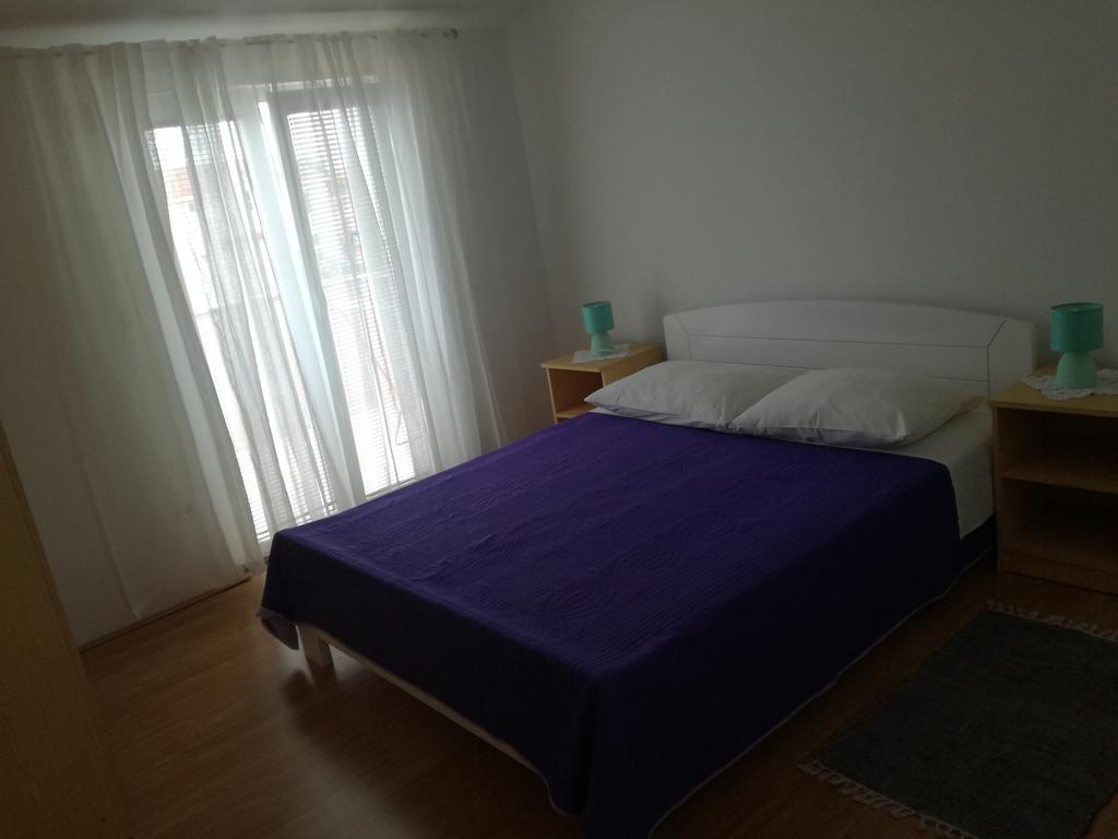 Juric Apartments ビオグラード・ナ・モル エクステリア 写真